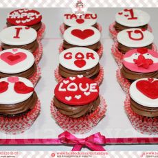 Капкейки "LOVE"